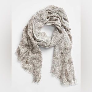 Gap animal print scarf (NWOT)